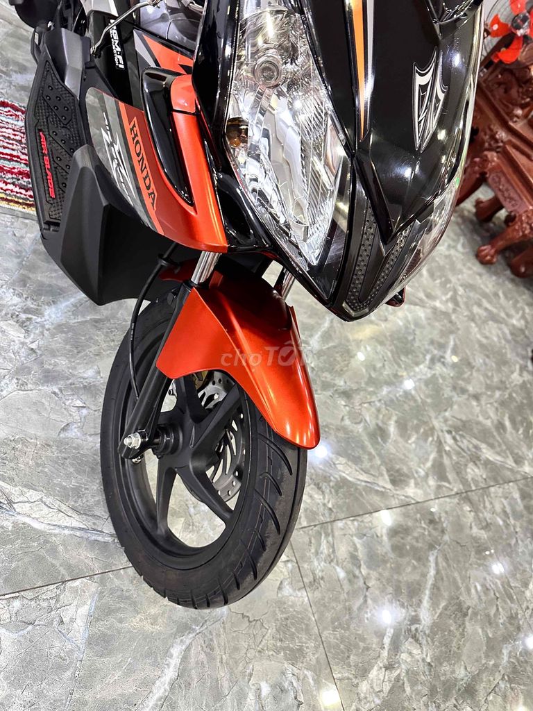 Honda Air Blade 2011 - ảnh 2