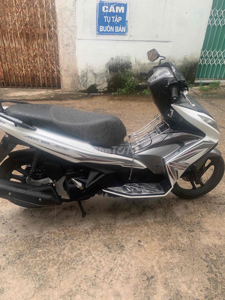 Honda Air Blade 2015 - ảnh 3