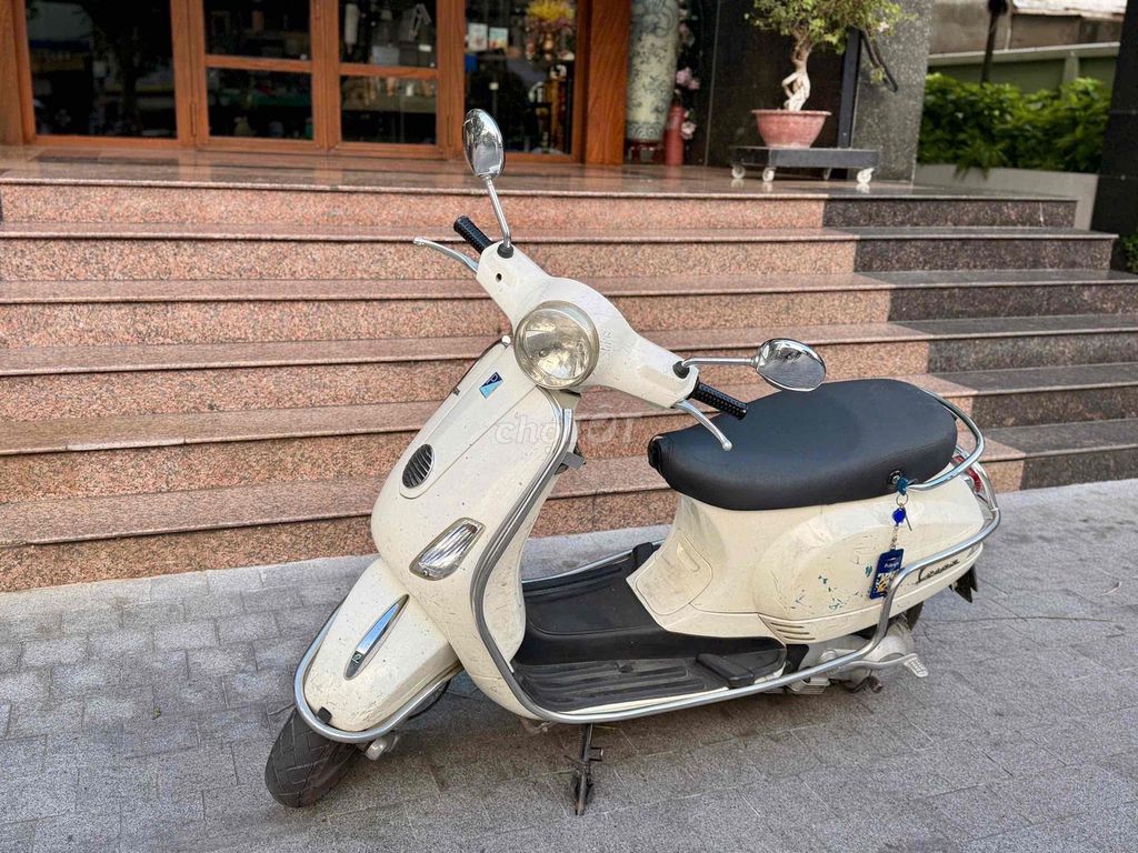 Piaggio Vespa 2010 - ảnh 1