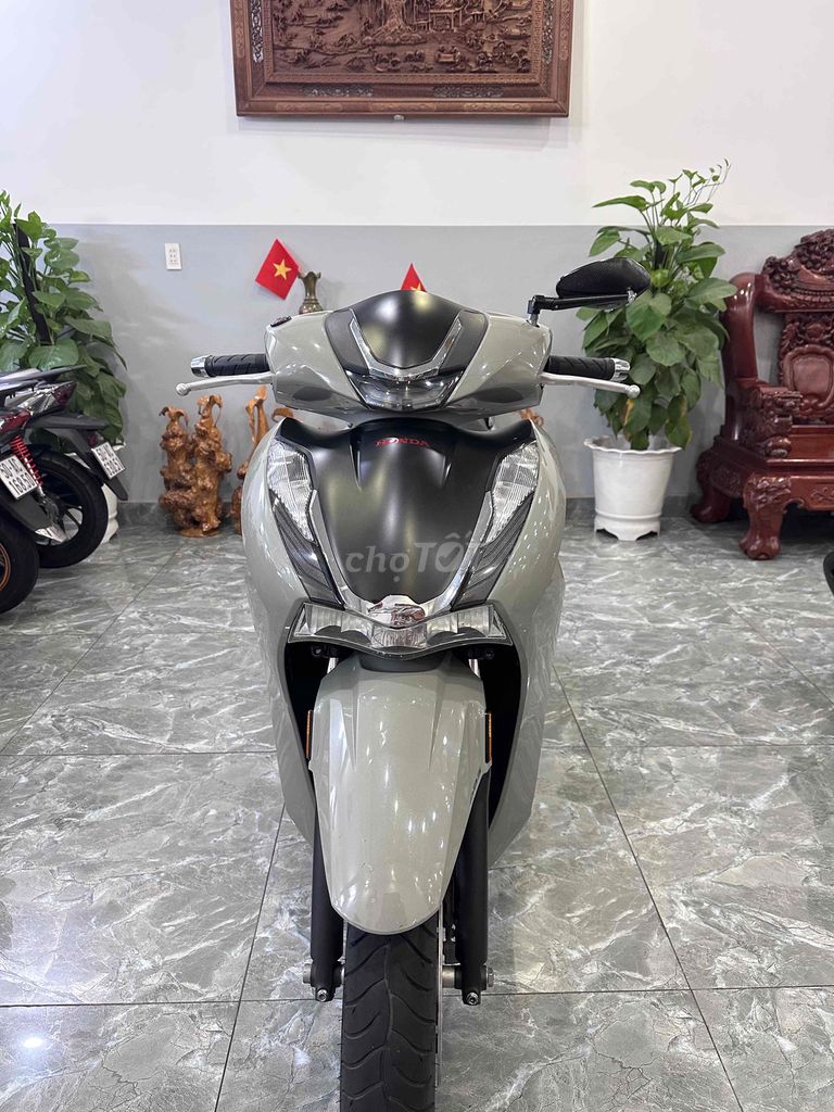 Honda SH 2022 - ảnh 1