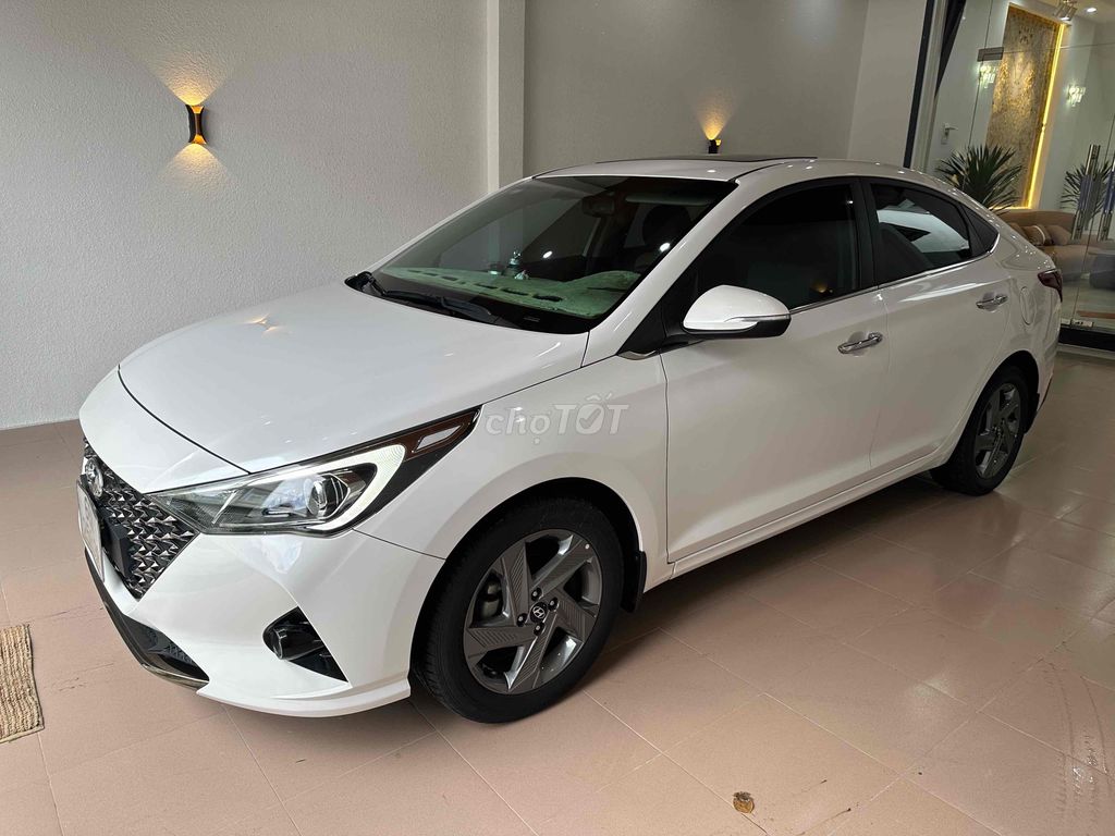 Hyundai Accent - ảnh 1
