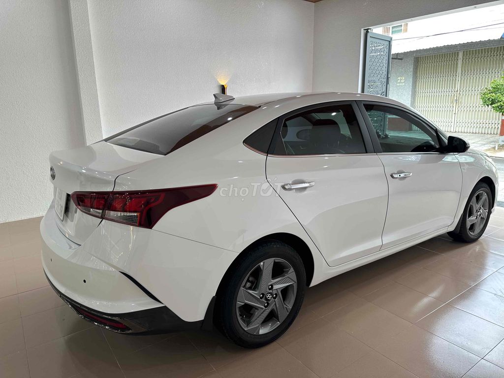 Hyundai Accent - ảnh 3