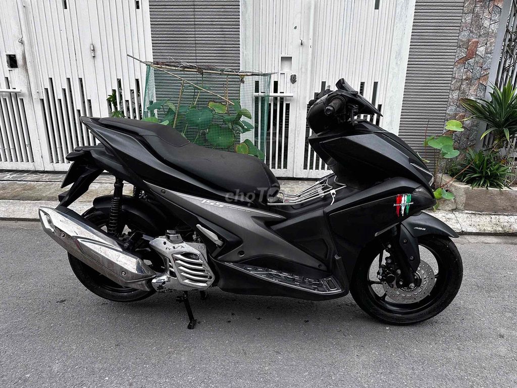 Yamaha NVX 2018 - ảnh 1