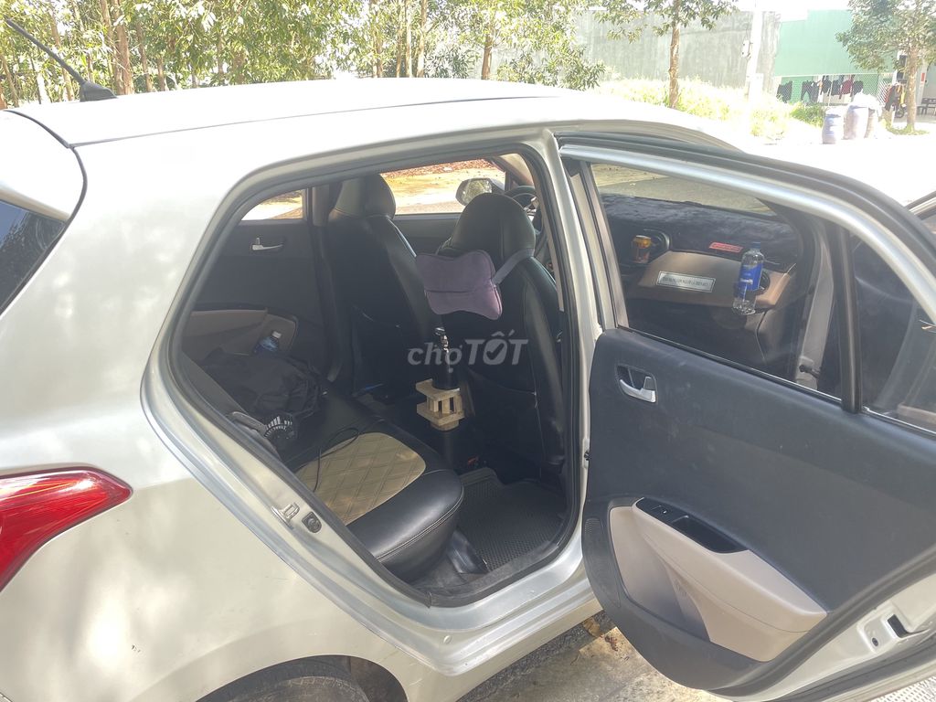 Hyundai Grand i10 2015 - ảnh 2