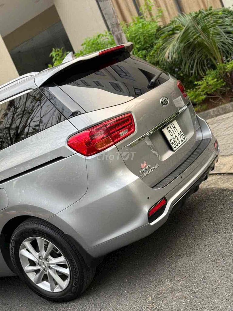 Kia Sedona Platinum D 2019 - ảnh 3