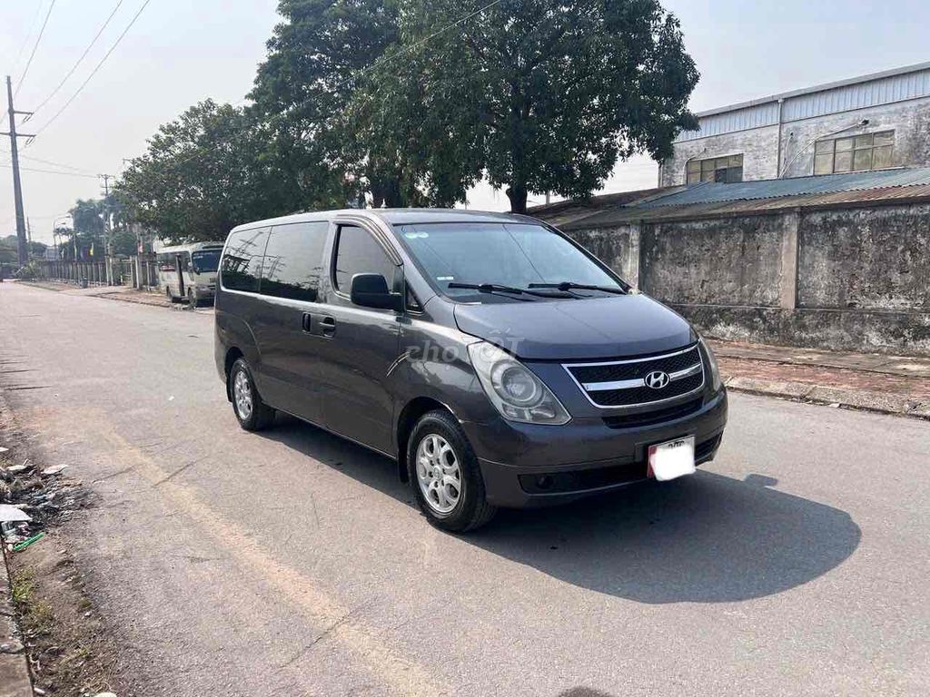 Hyundai Starex 2013 - ảnh 3