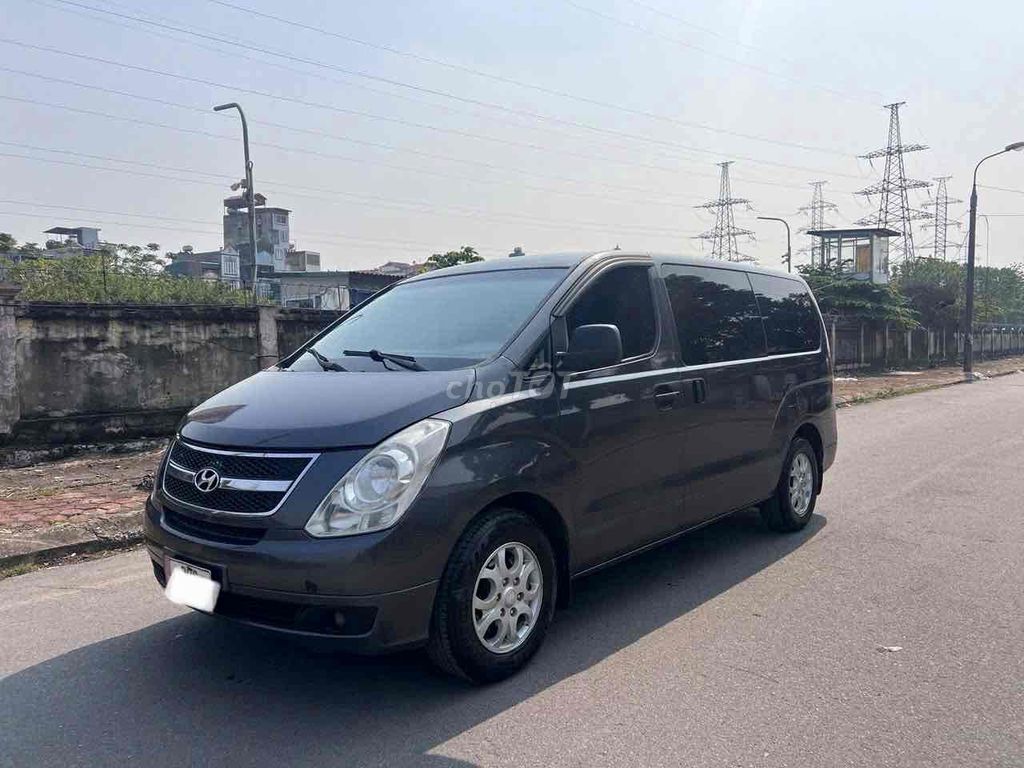 Hyundai Starex 2013 - ảnh 4