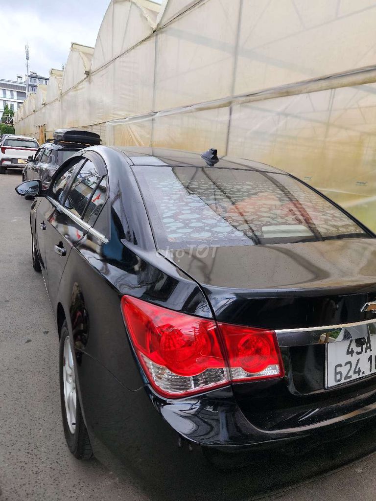 Chevrolet Cruze 2011 - ảnh 2