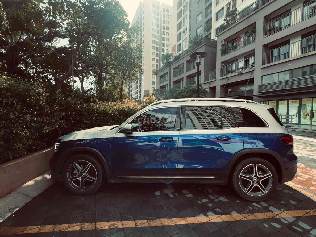 Mercedes-Benz - ảnh 2
