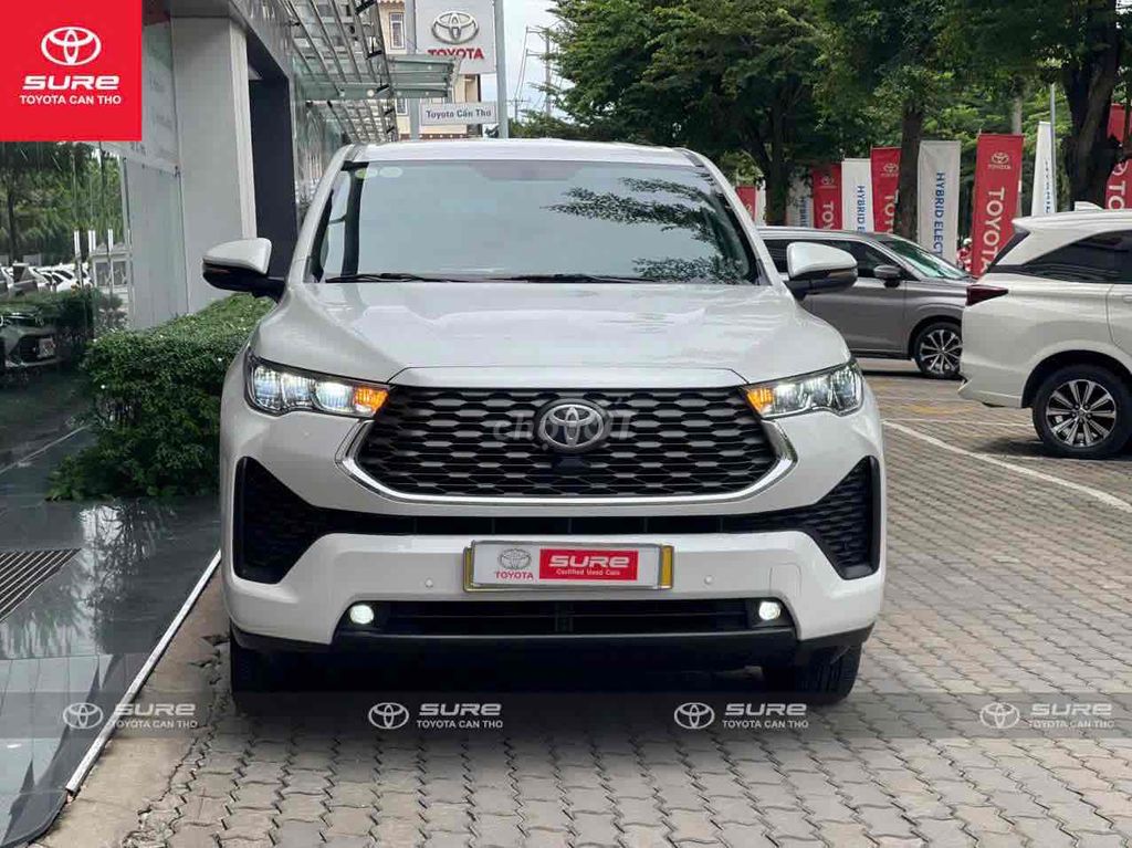 Toyota Innova Cross 2024 - ảnh 1