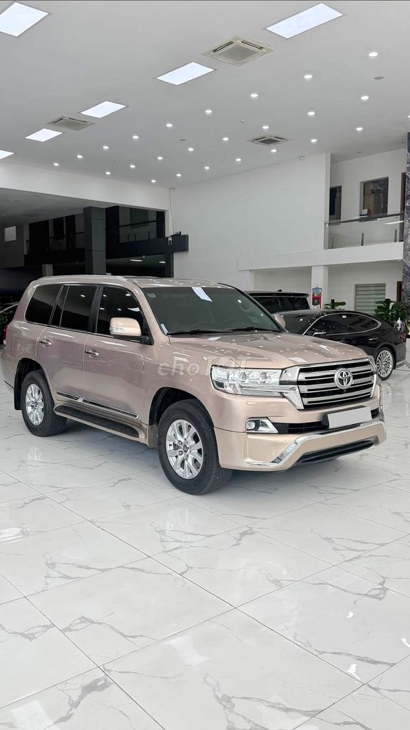 Toyota Land Cruiser 2016 - ảnh 4