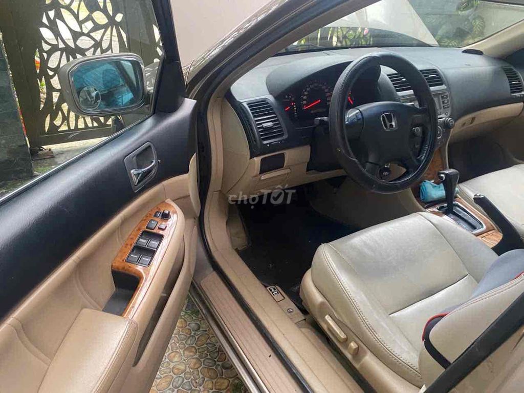 Honda Accord 2005 - ảnh 2