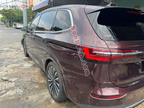 Volkswagen Viloran Luxury 2024 - ảnh 4