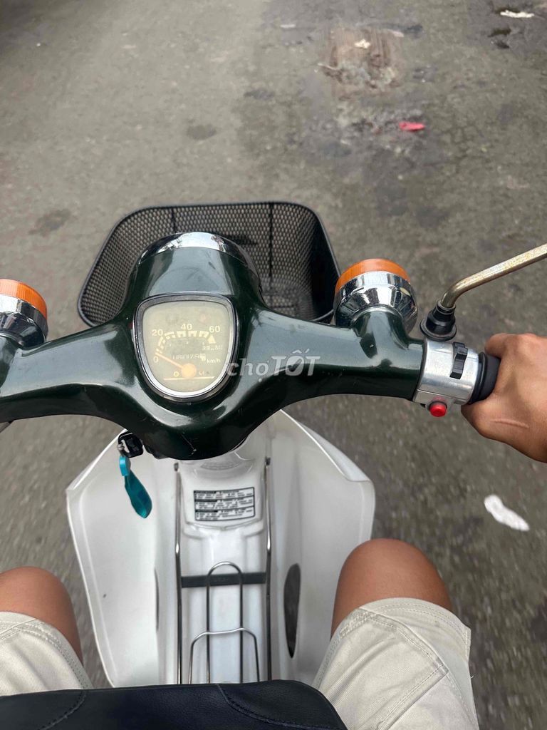 Honda Super 1983 - ảnh 1