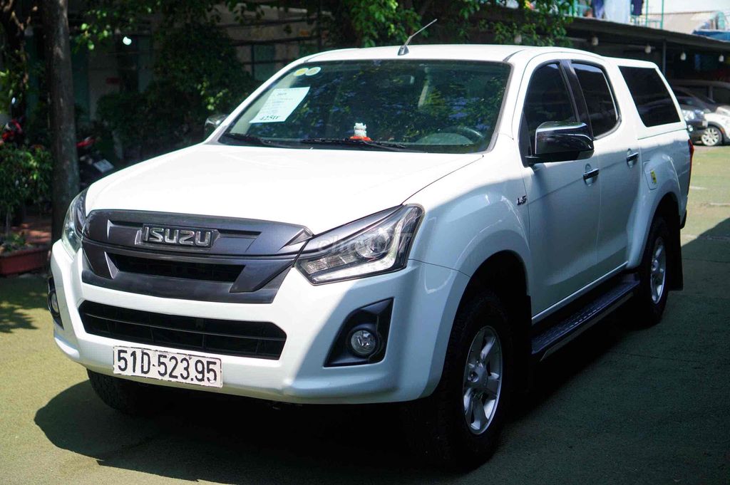 Isuzu 2019 - ảnh 1
