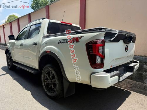 Nissan Navara 2022 - ảnh 4