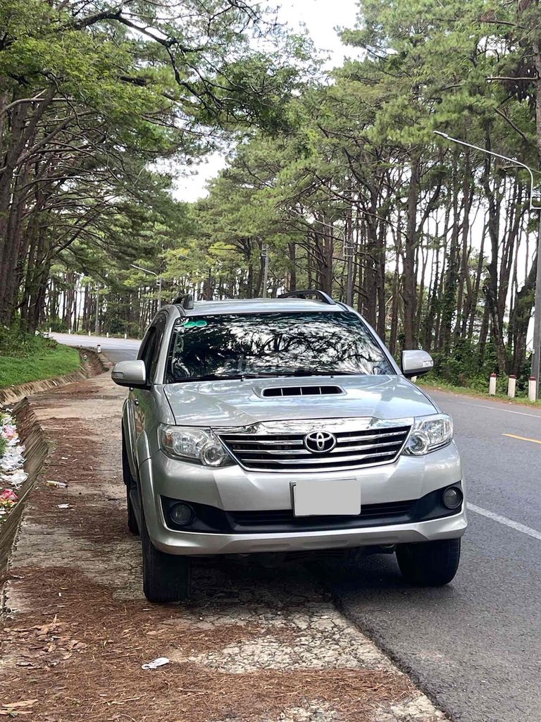 Toyota Fortuner 2014 - ảnh 1