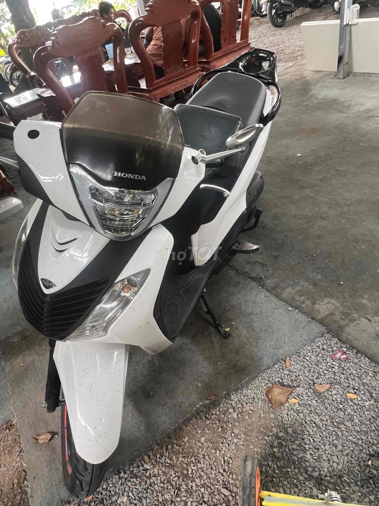Honda SH 2017 - ảnh 1