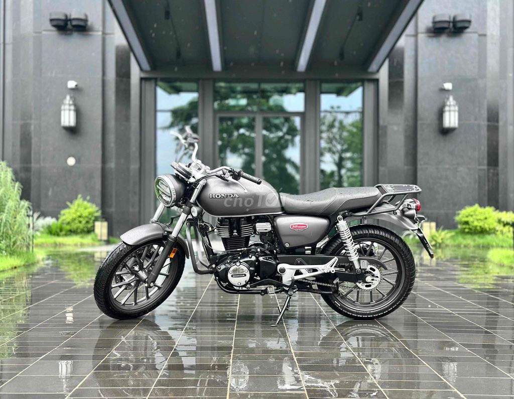 Honda CB 2024 - ảnh 1