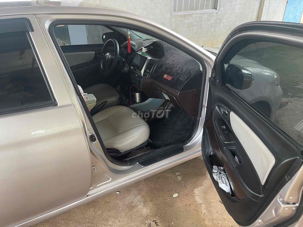 Toyota Vios 2003 - ảnh 4