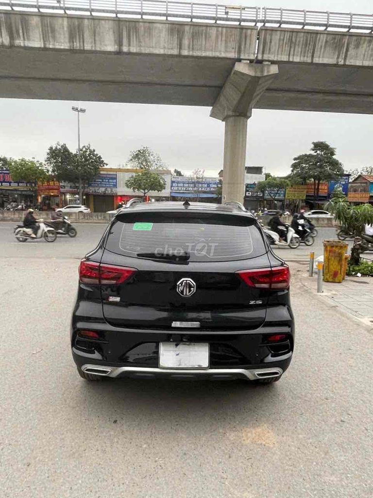 MG 2025 - ảnh 2