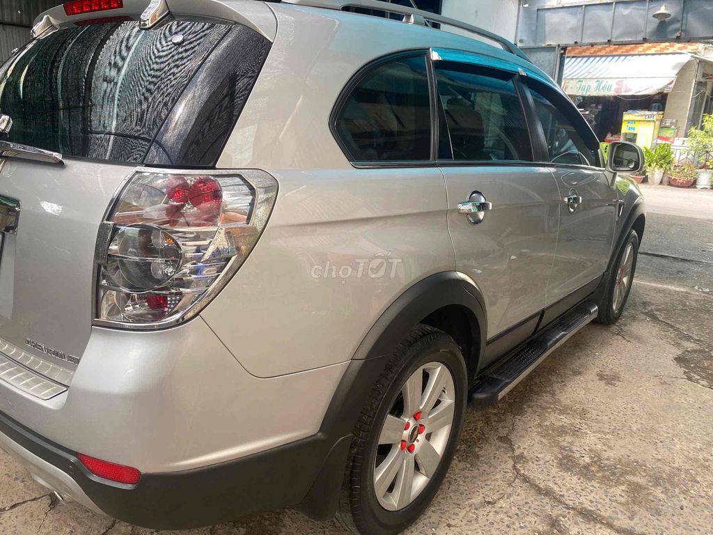 Chevrolet Captiva - ảnh 1