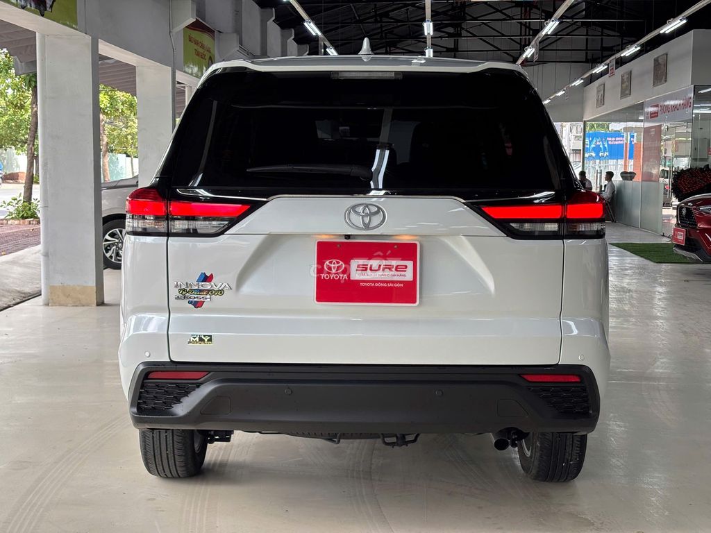 Toyota Innova Cross 2025 - ảnh 4