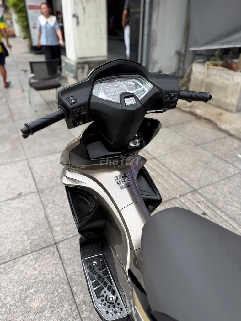 Honda AirBlade 2010 - ảnh 3