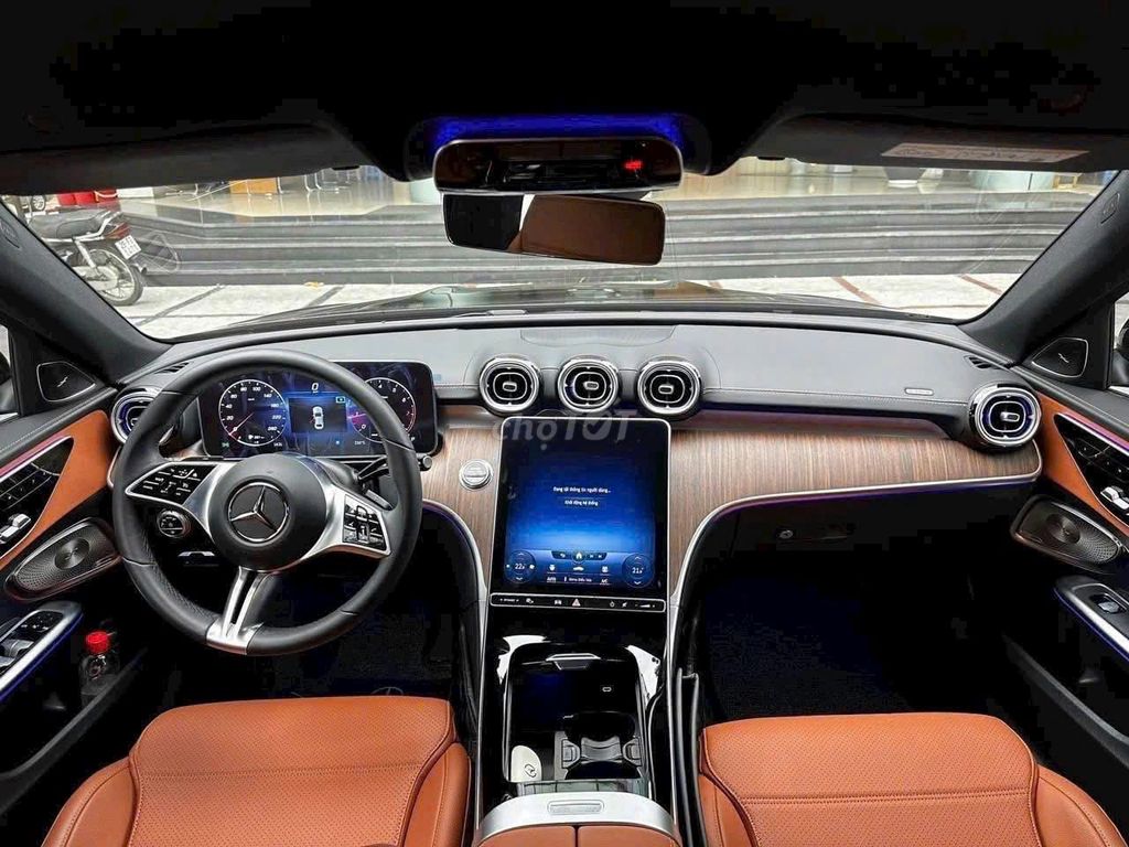 Mercedes-Benz - ảnh 2