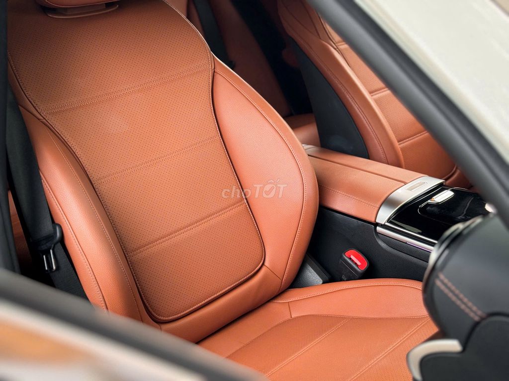Mercedes-Benz - ảnh 4