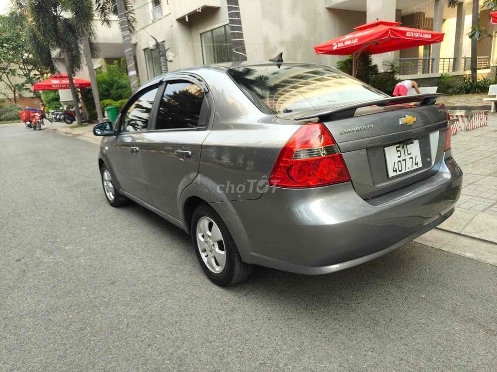 Chevrolet 2010 - ảnh 1
