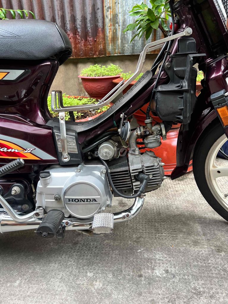 Honda Dream 1990 - ảnh 2