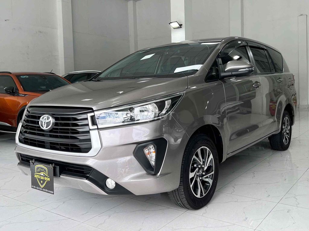 Toyota Innova 2.0E 2022 - ảnh 2