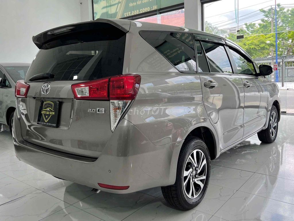 Toyota Innova 2.0E 2022 - ảnh 3