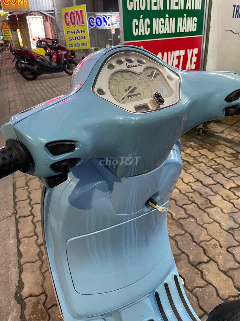 Piaggio Vespa 2009 - ảnh 5