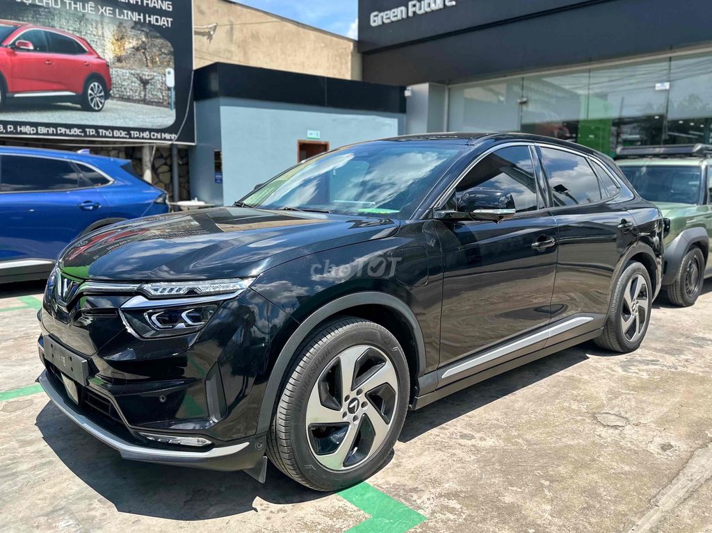 VinFast VF8 Eco - ảnh 1