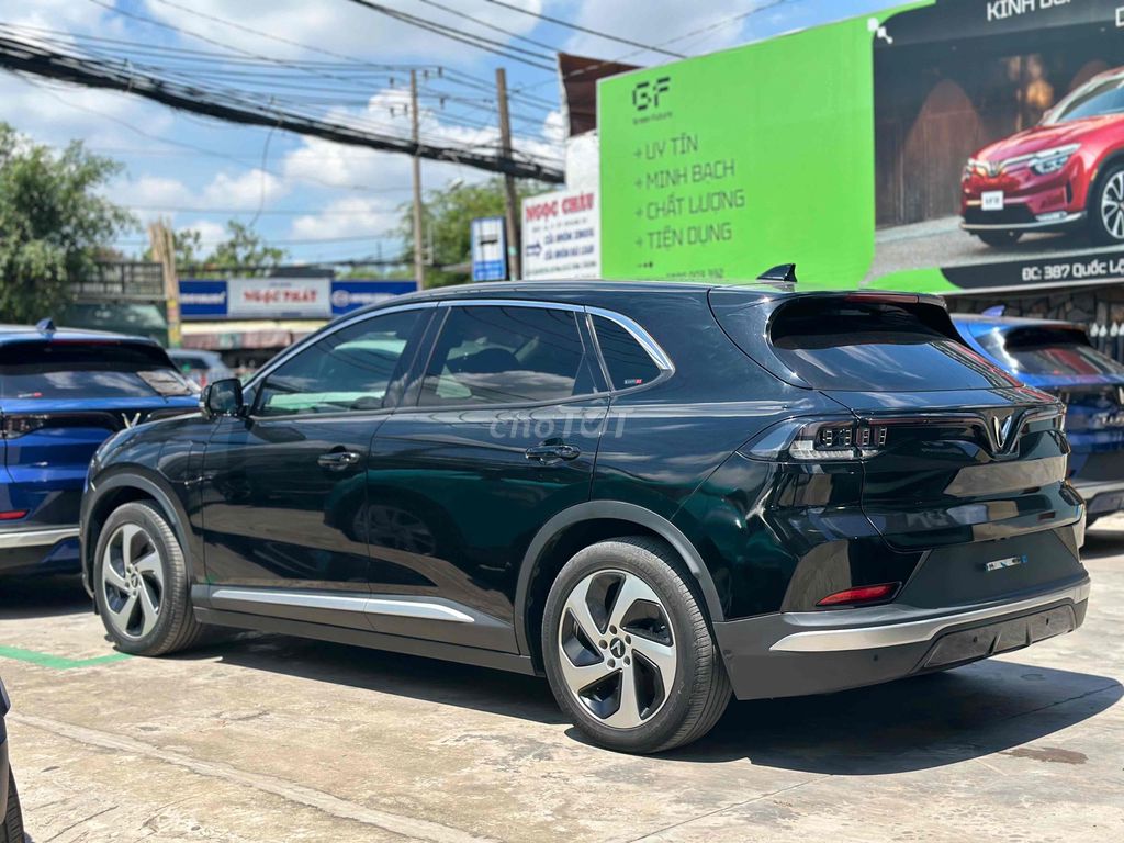 VinFast VF8 Eco - ảnh 4