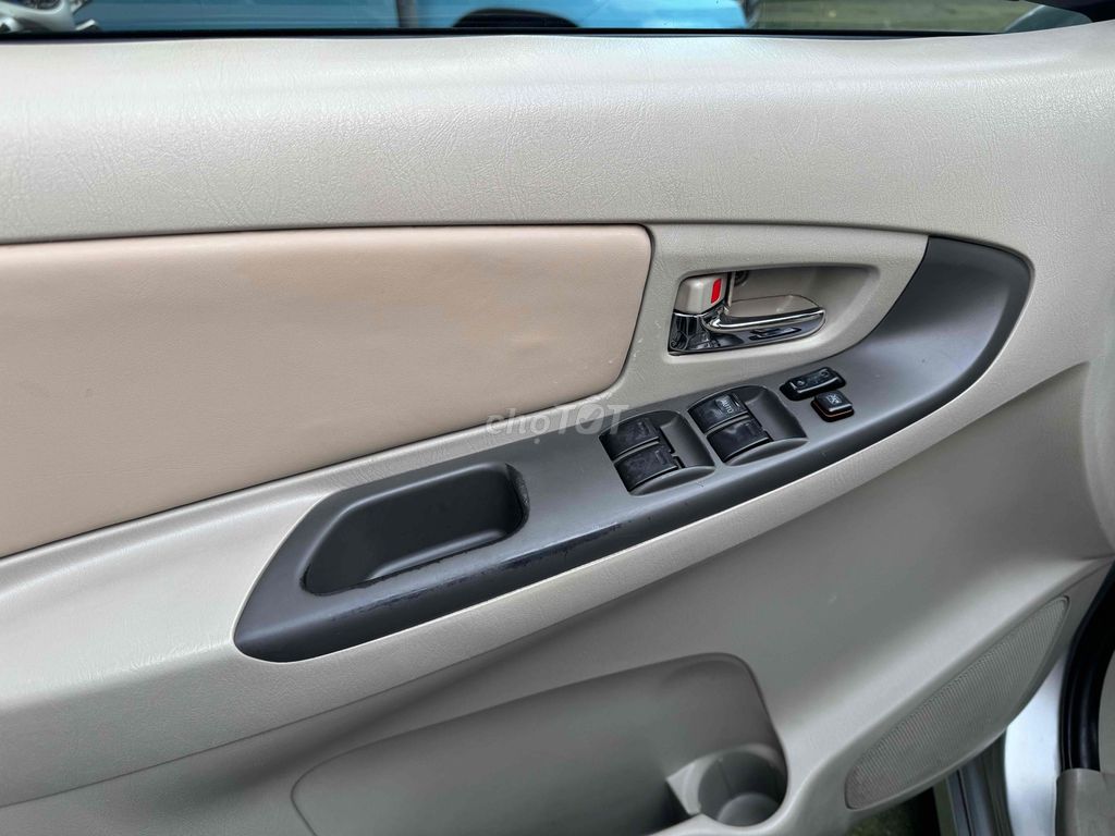Toyota Innova 2015 - ảnh 3