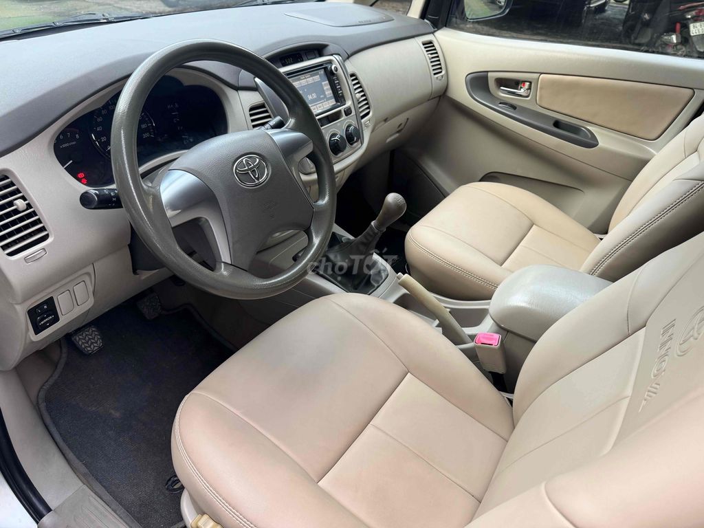 Toyota Innova 2015 - ảnh 4