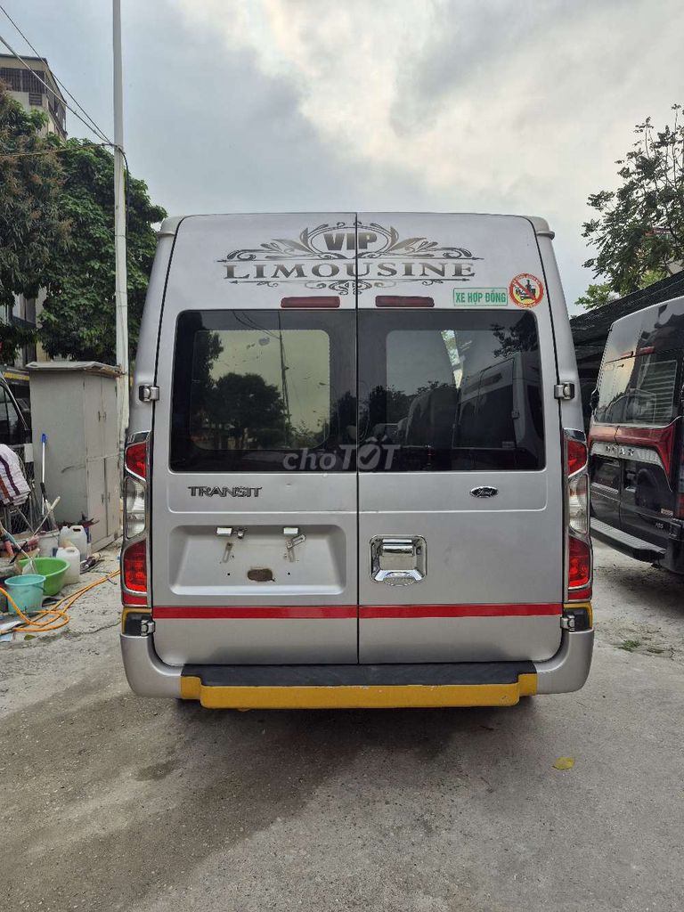 Ford Transit - ảnh 4