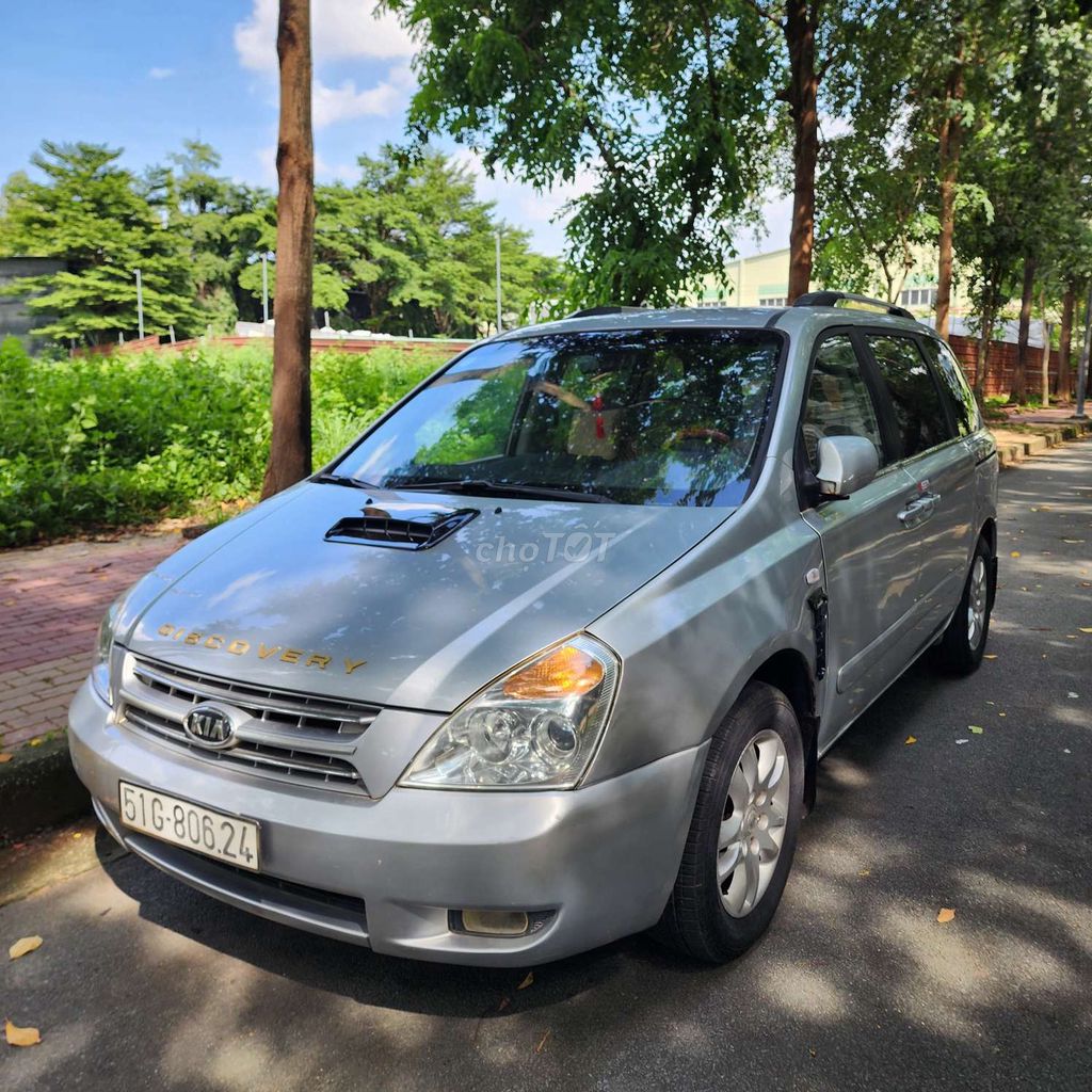 Kia Carnival 2010 - ảnh 4