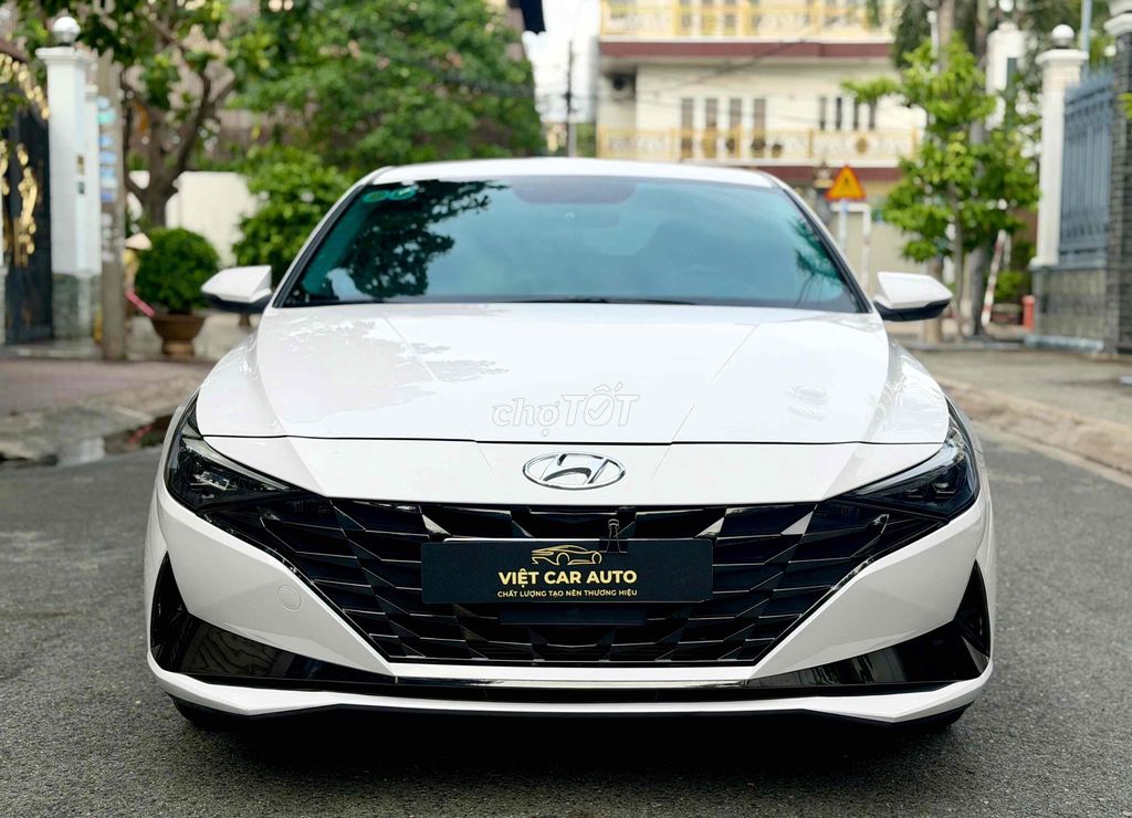 Hyundai Elantra 2022 - ảnh 1
