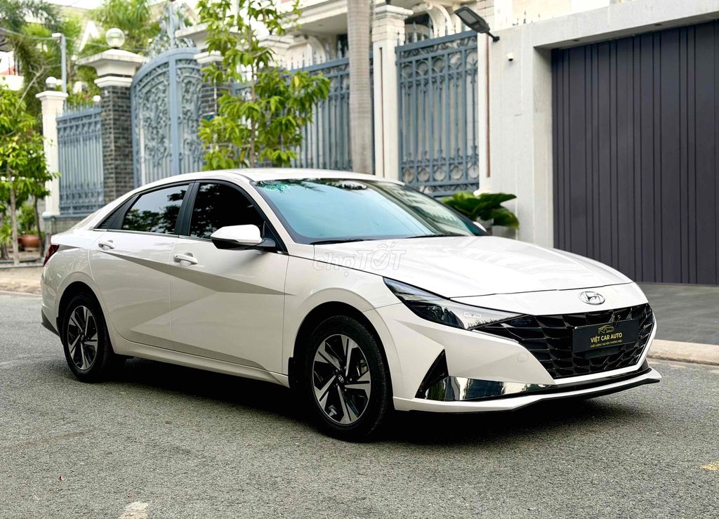 Hyundai Elantra 2022 - ảnh 3