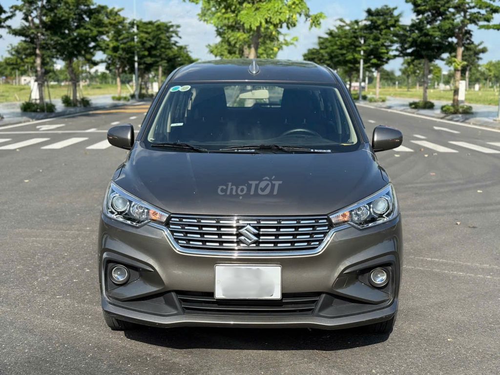 Suzuki Ertiga 2022 - ảnh 1