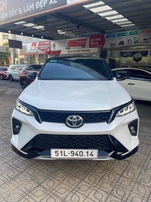 Toyota Fortuner 2024 - ảnh 1