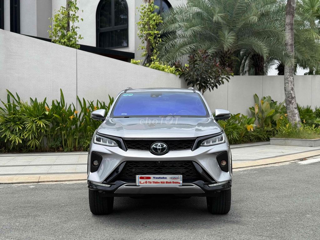 Toyota Fortuner 2022 - ảnh 1