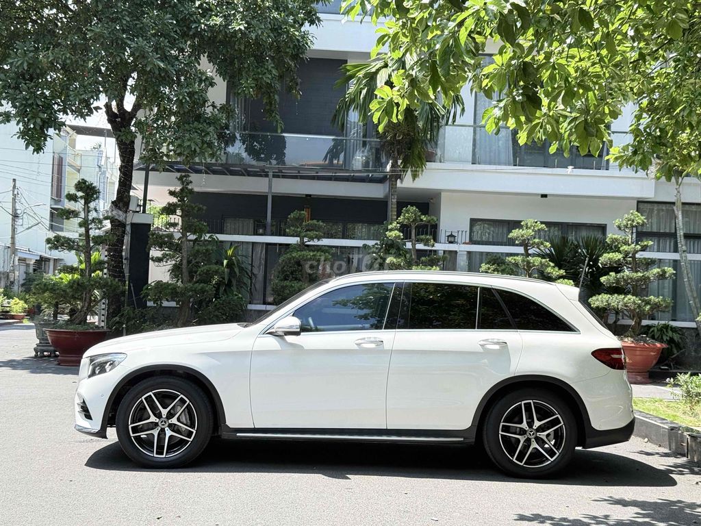 Mercedes-Benz 2017 - ảnh 3