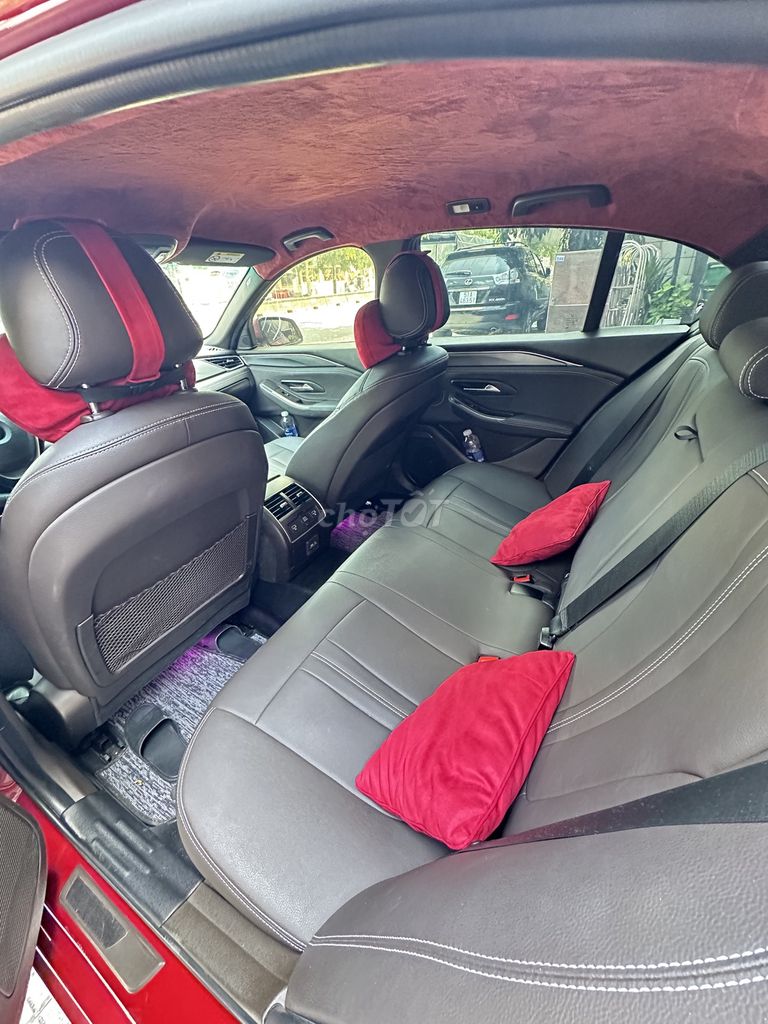 VinFast Lux A2.0 2019 - ảnh 2