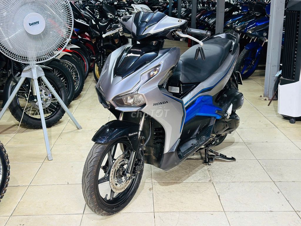 XE M 2020 - ảnh 1