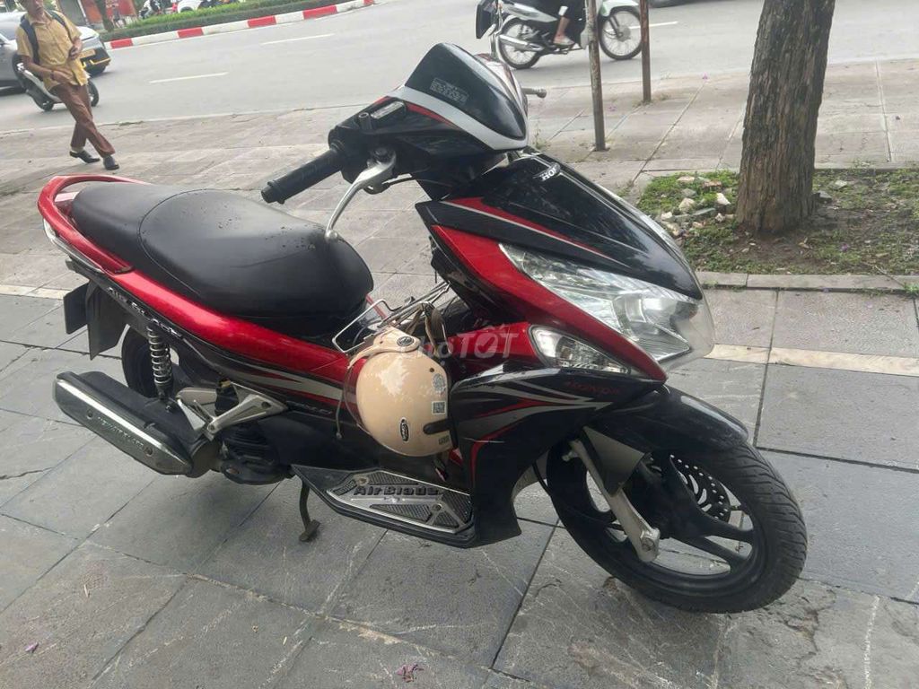 Honda Air Blade 2011 - ảnh 3